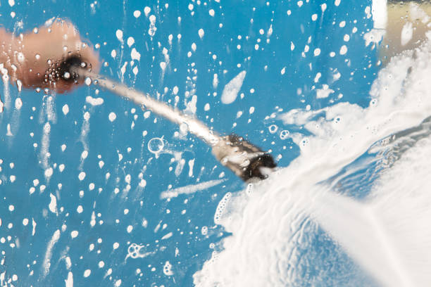 Best Gutter Cleaning  in Burlington, IA