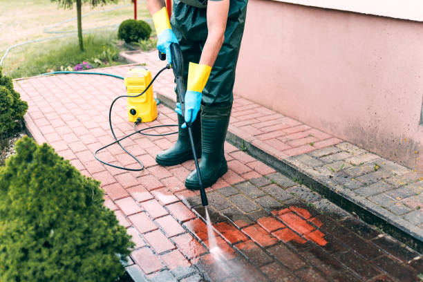 Best Pool Deck Cleaning  in Burlington, IA